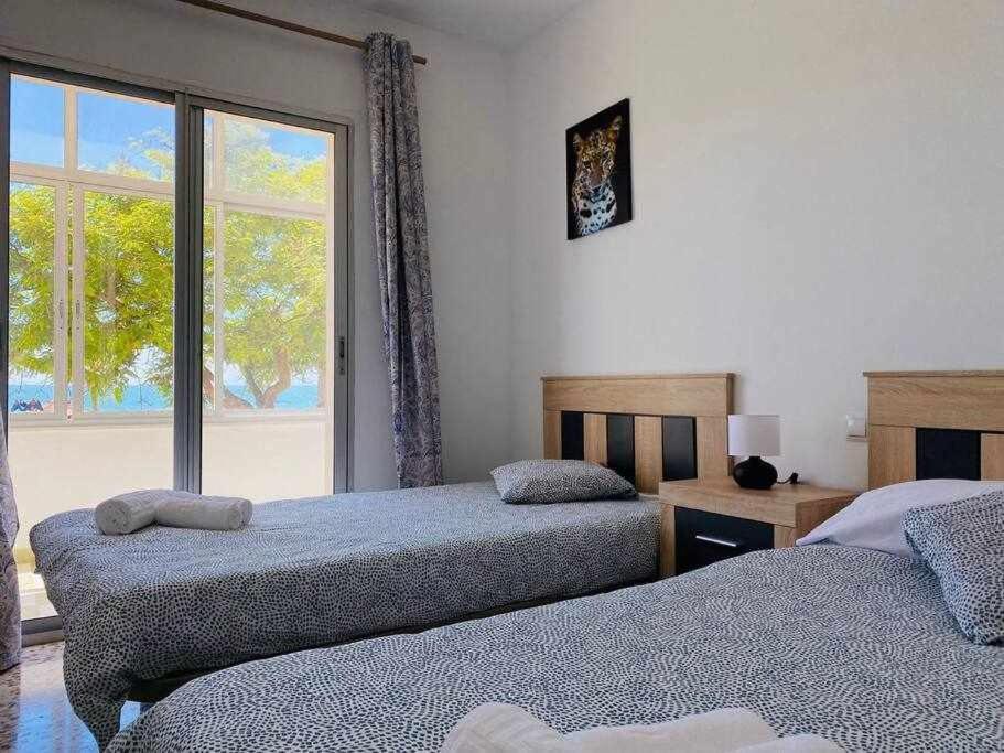Apartamento Almirante 1º Linea De Playa Con Parking *